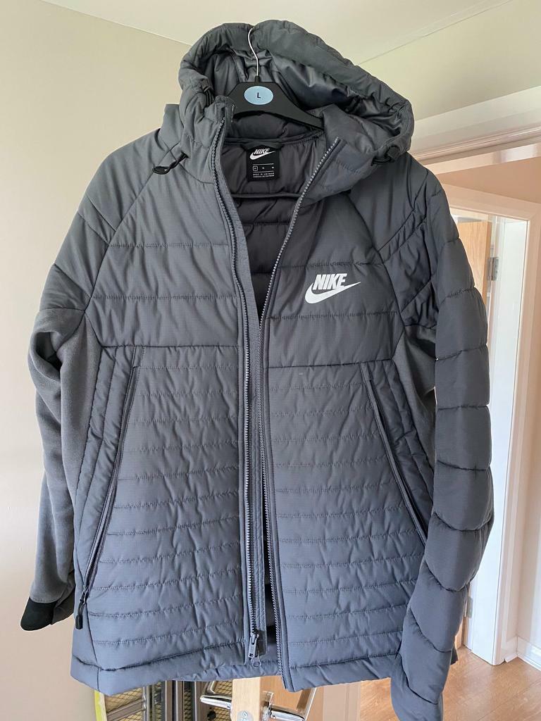 nike advance 15 windbreaker